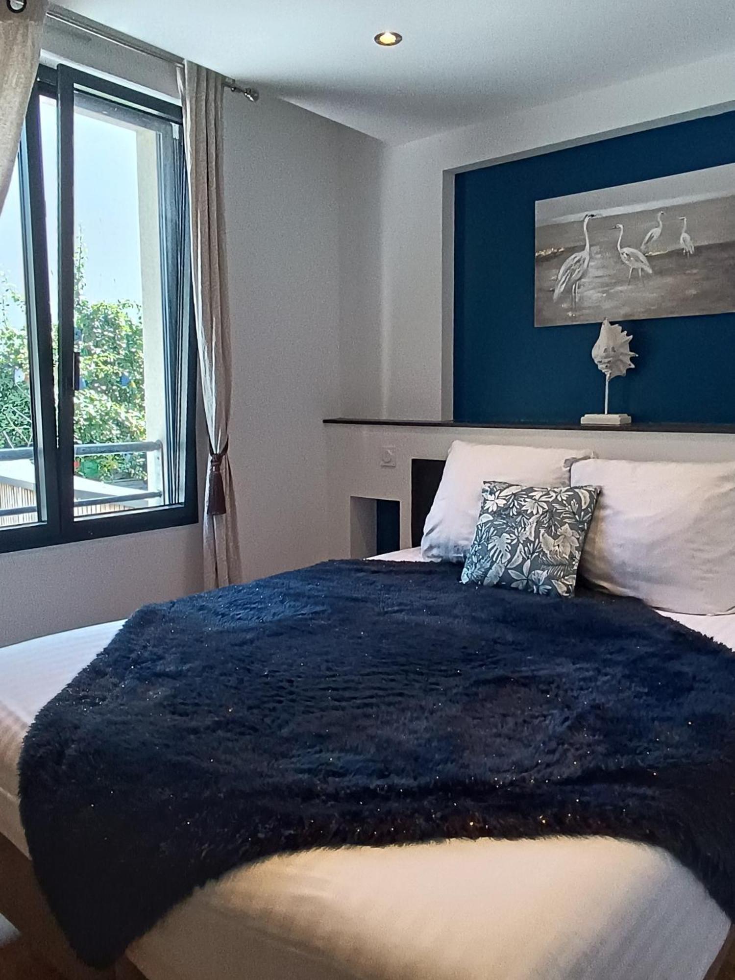 Les Suites De Bougainville Concarneau Oda fotoğraf